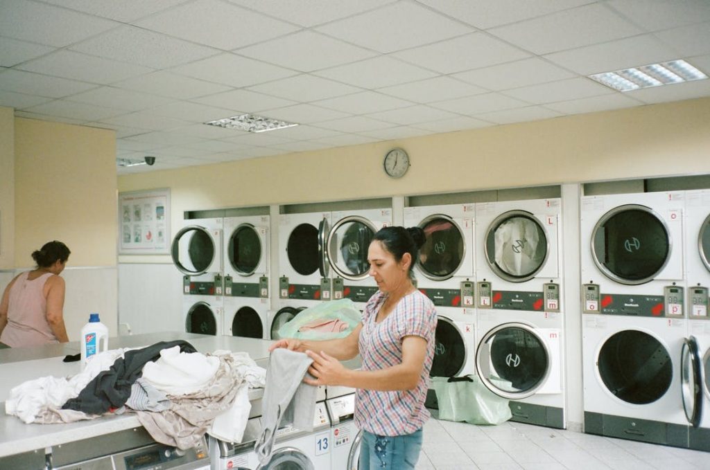 cleaning a washing machine